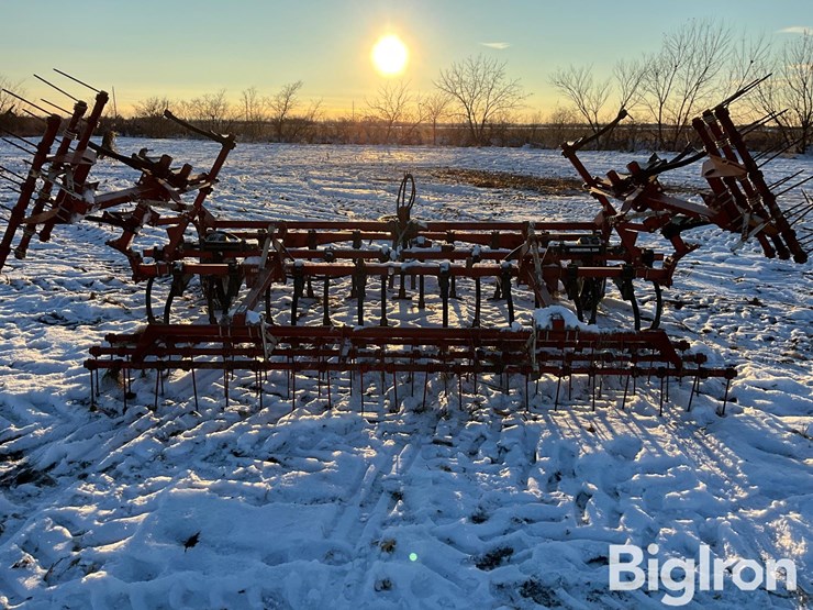 international-4500-image-6