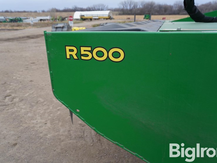 2025-john-deere-w235r-image-9