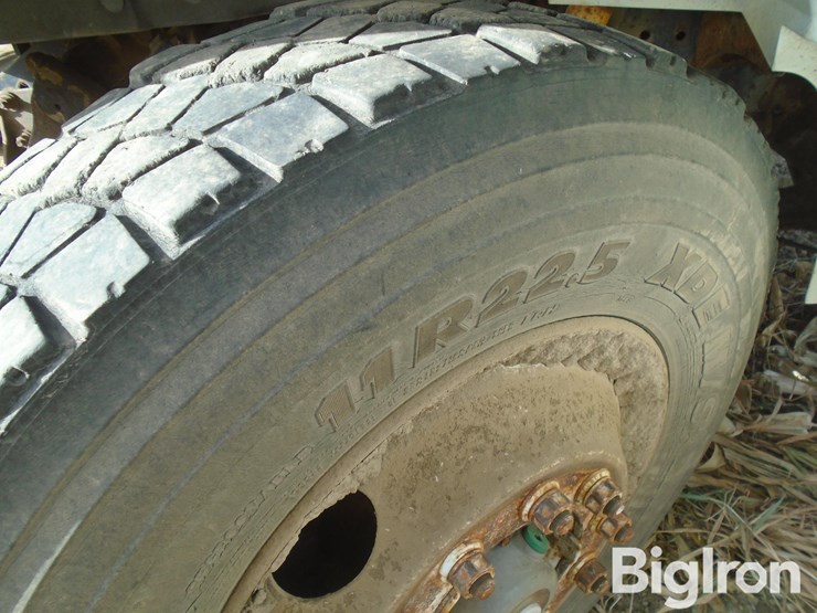 international-4700-image-19