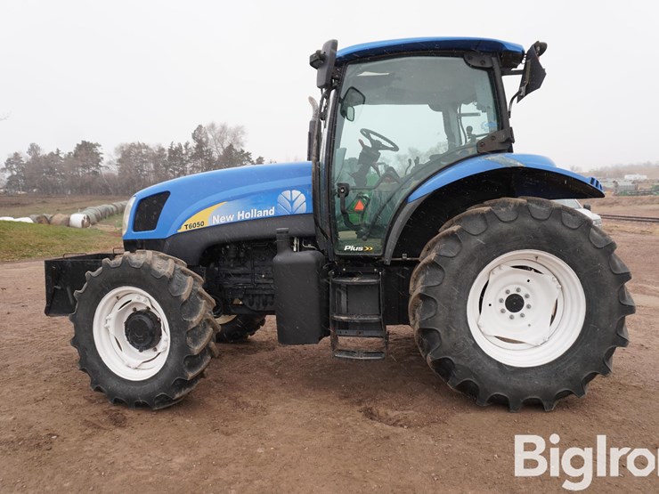 new-holland-t6050-image-8