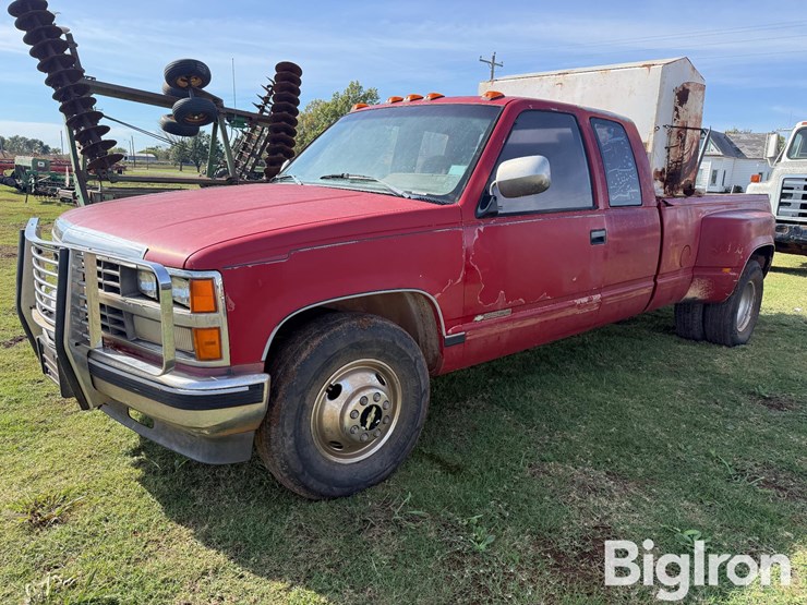 chevrolet-3500-image-1