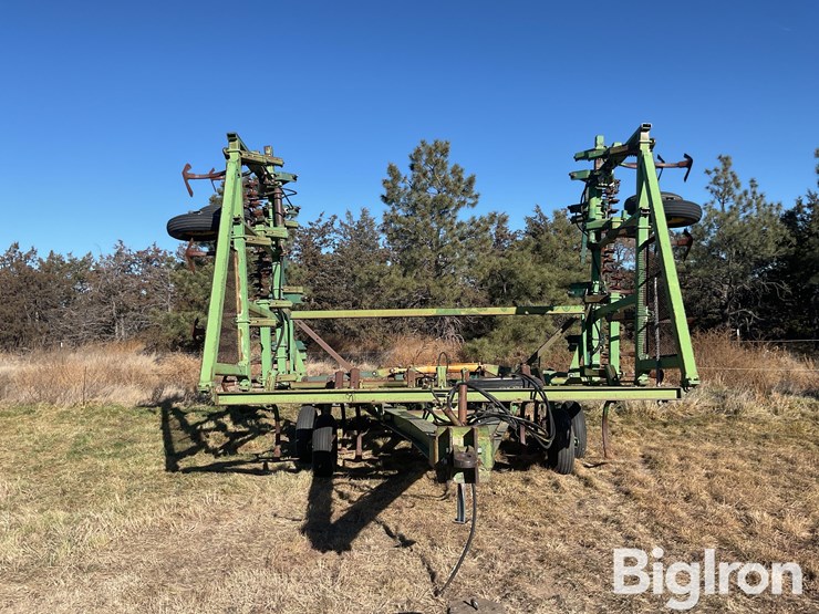 john-deere-1610-image-2