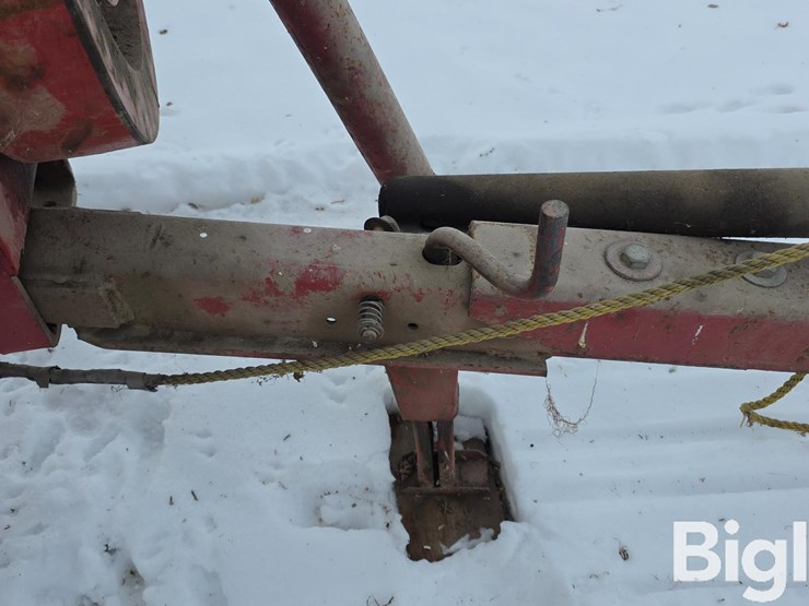 international-430-image-10