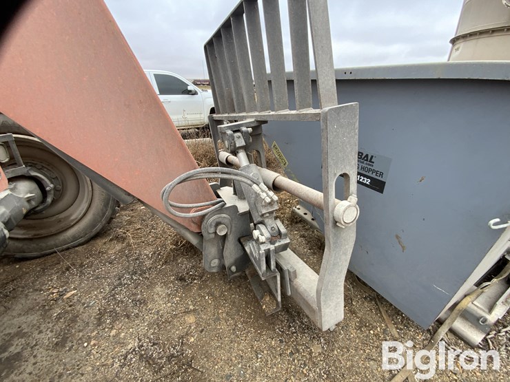 2012-sky-trak-8042-image-11