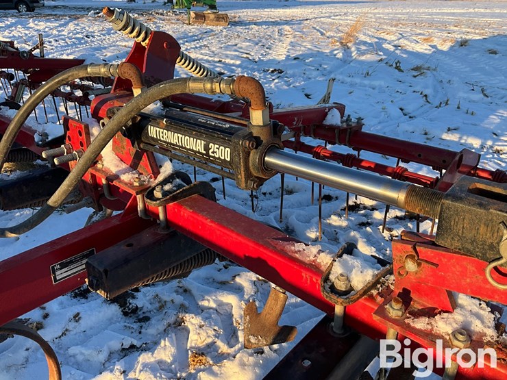 international-4500-image-11