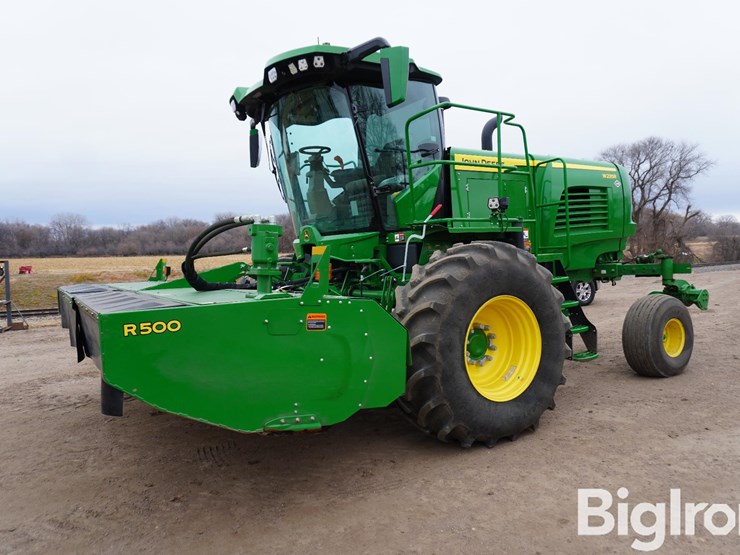 2025-john-deere-w235r-image-1