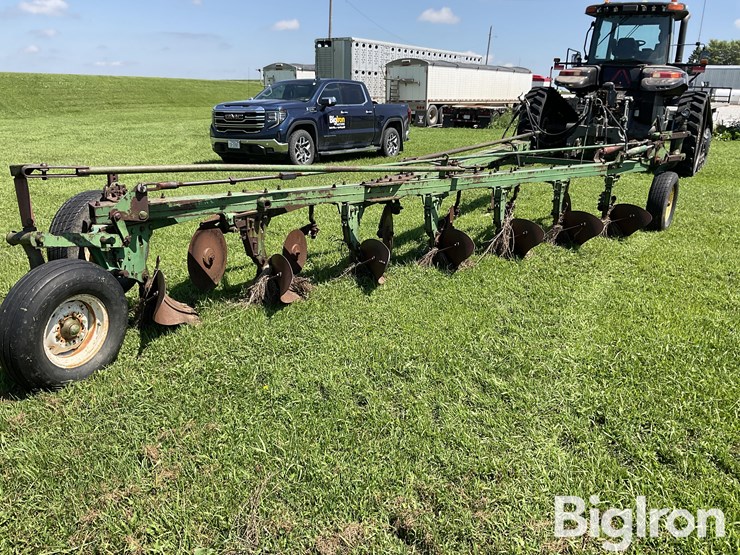 john-deere-7-image-5