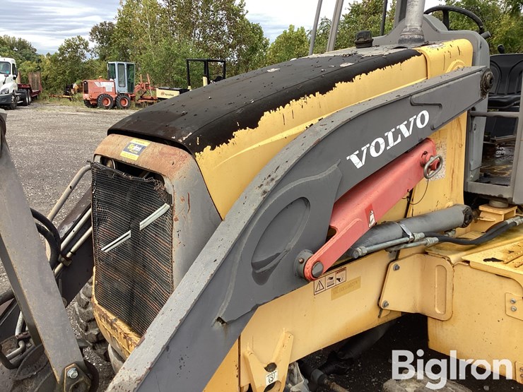 2004-volvo-bl60-image-11