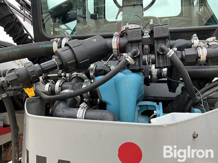 hagie-284xp-image-12