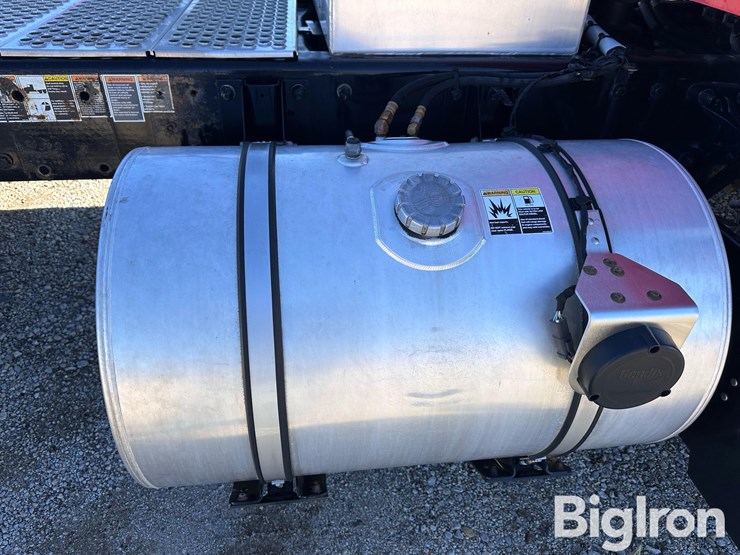 2019-kenworth-t680-image-9