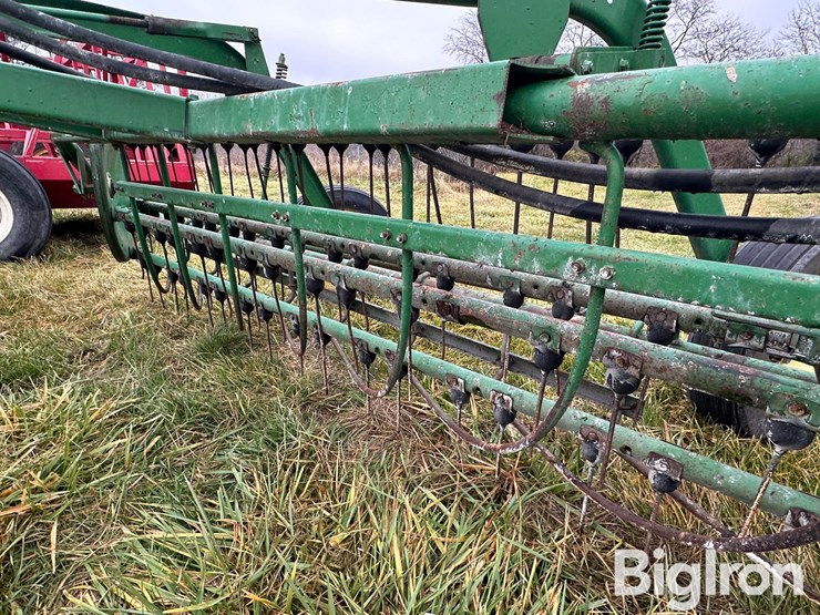 john-deere-662-image-18