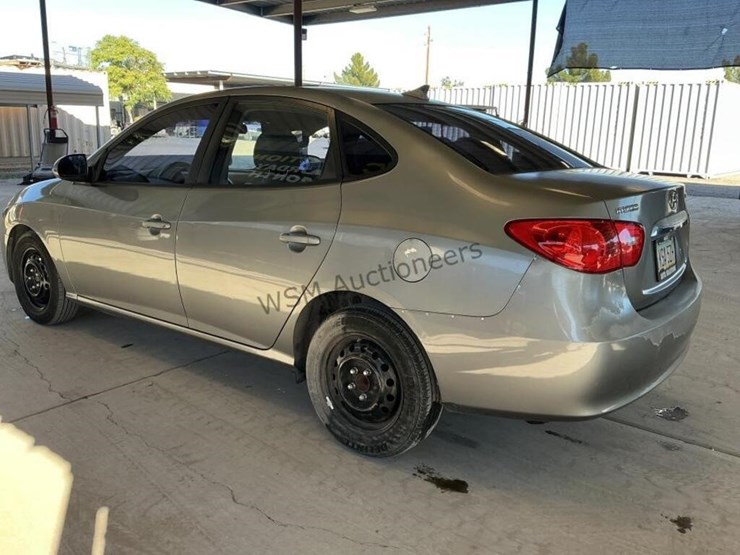 2010-hyundai-elantra-sdn-image-5