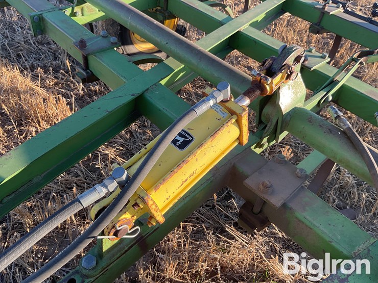 john-deere-100-image-12