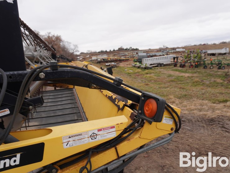 2007-new-holland-30-image-13