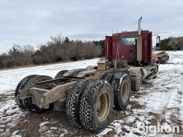 freightliner-columbia-120-image-5