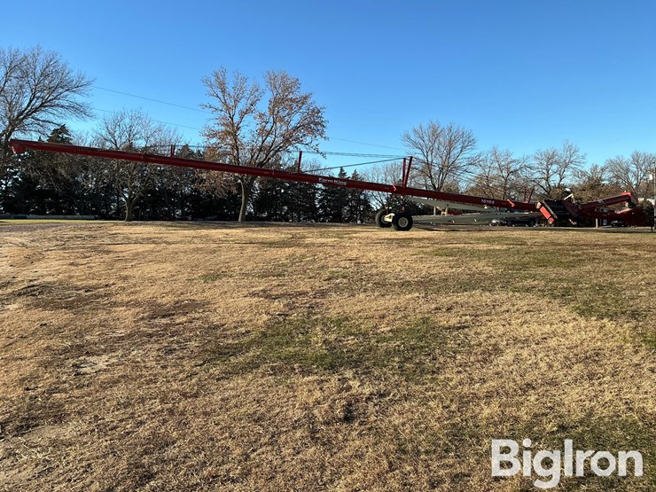 buhler-farm-king-16104-image-4