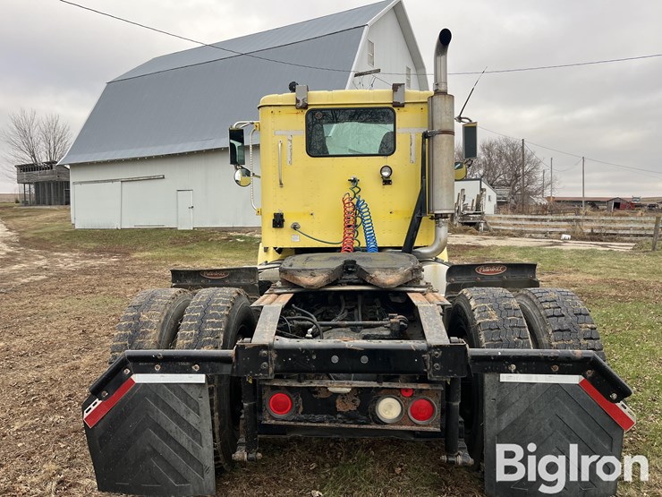 international-2001-image-6