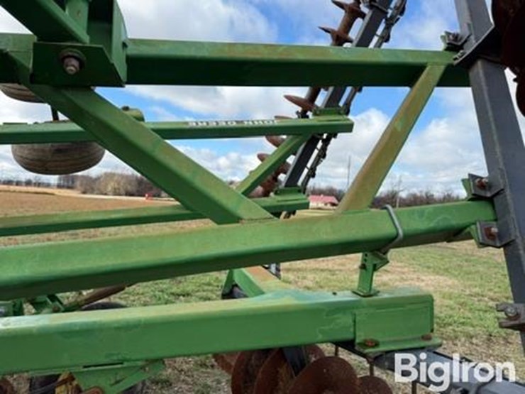 john-deere-630-image-17