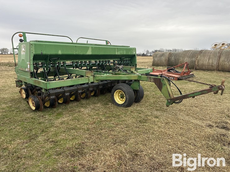 john-deere-750-image-3