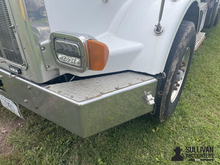 1998-peterbilt-378-image-10