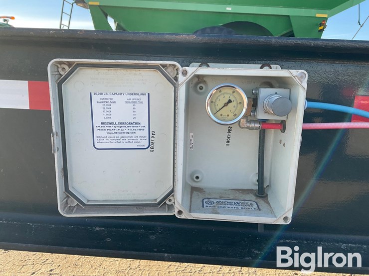 2014-neville-sprayer-trailer-image-16