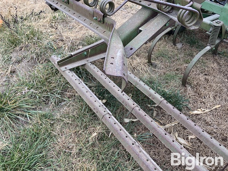 john-deere-18-image-19