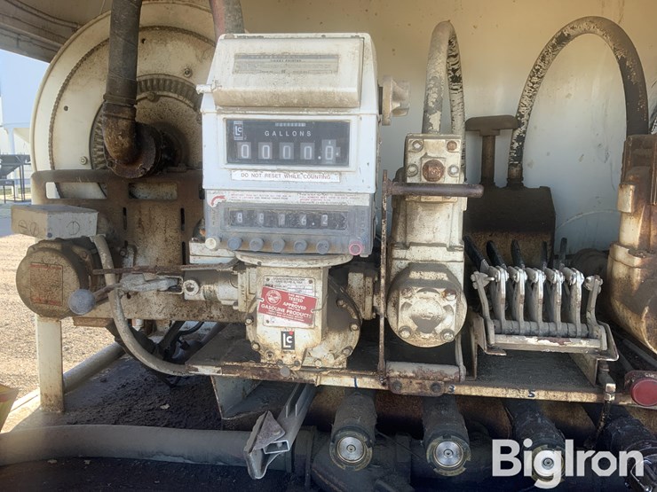 international-4900-image-20