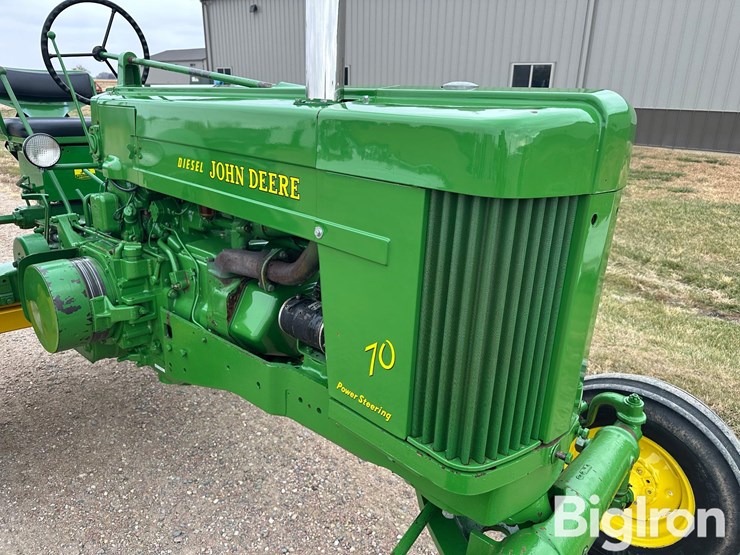 john-deere-70-image-16