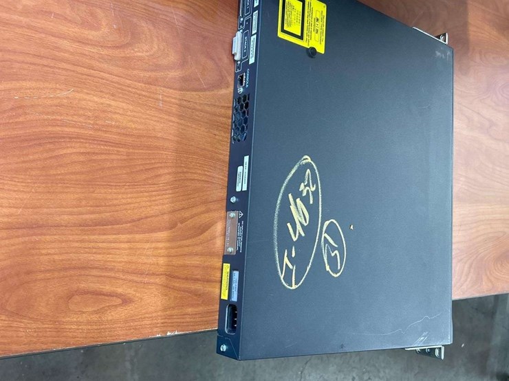 hp-proliant-dl360p-gen-8-6-bay-sff-server-with-misc-servers-image-13