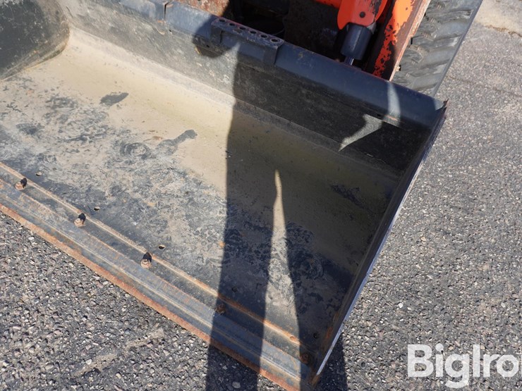 kubota-ssv65-image-19