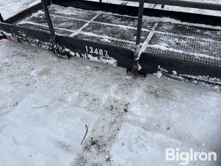 2018-jcb-550-140-image-19