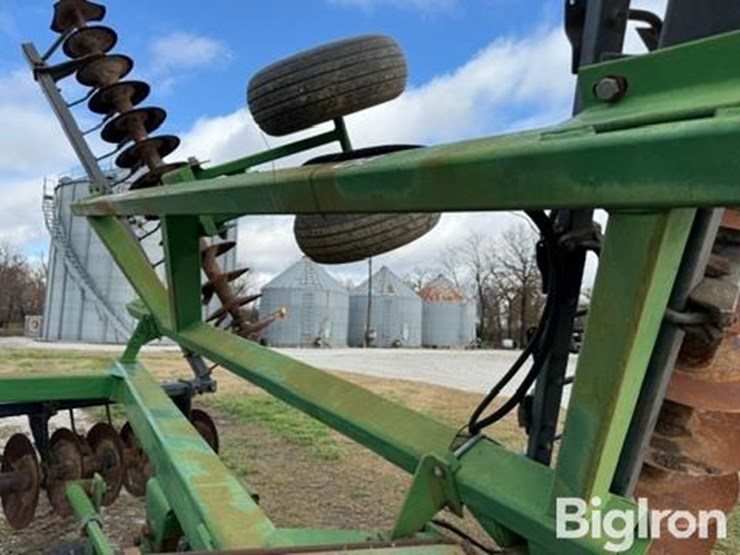 john-deere-630-image-15