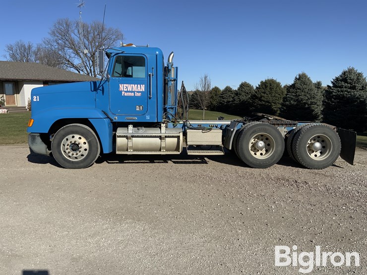 1998-freightliner-fld120-image-8