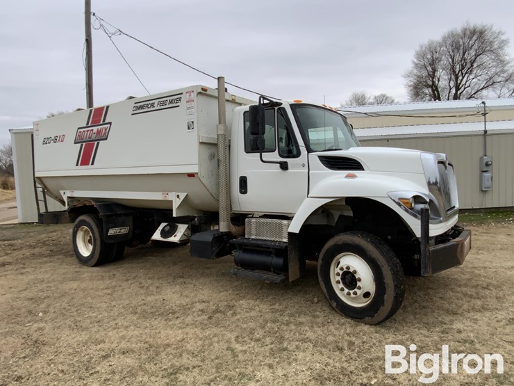 international-7400-image-3