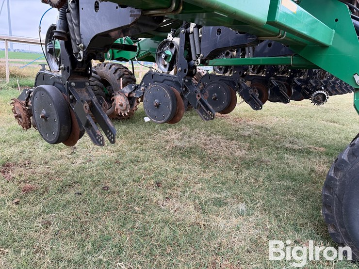 great-plains-yp2425a-48tr-image-19