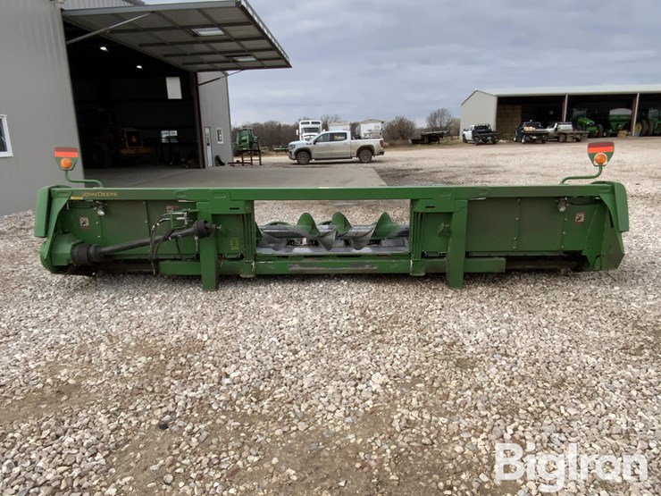 2018-john-deere-708c-image-6