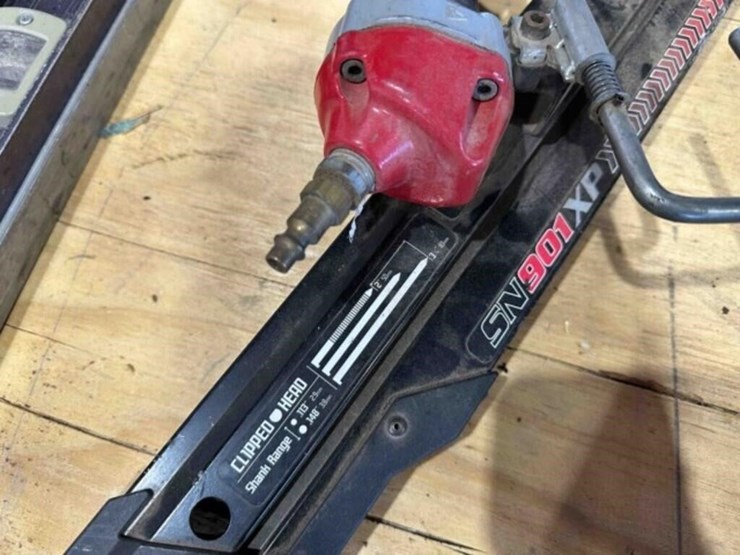 senco-sn901-pneumatic-nail-gun-image-4