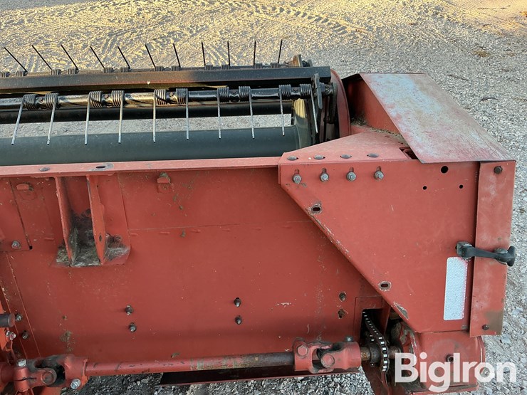 1992-hesston-8400-image-12