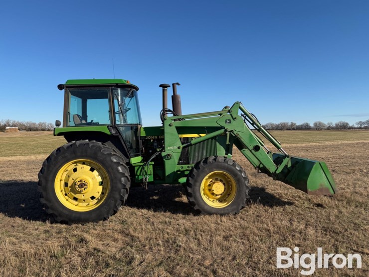 john-deere-4055-image-8