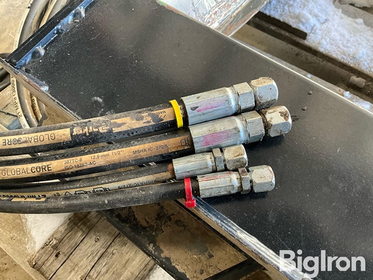 macdon-to-john-deere-combine-transition-plate-image-10