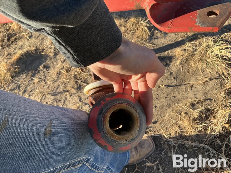 new-holland-155-image-11