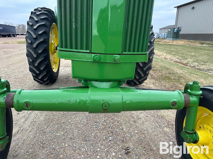 john-deere-70-image-15