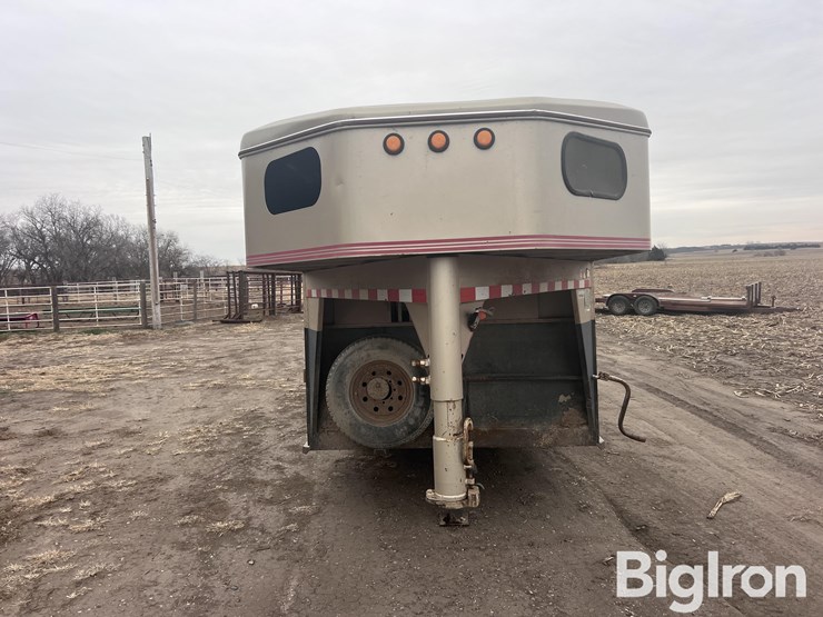 2003-titan-trailer-image-2