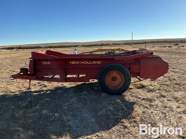 new-holland-155-image-8