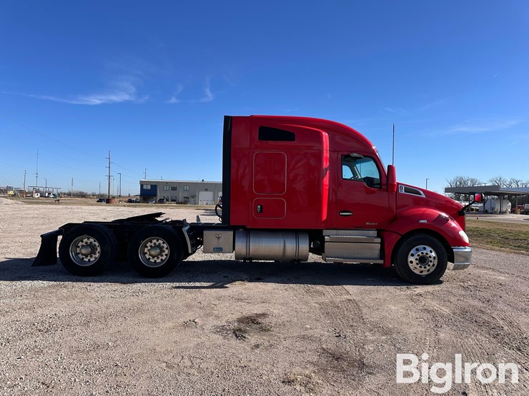 2020-kenworth-t680-image-4