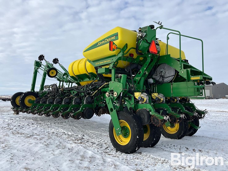 2010-john-deere-1770nt-image-7