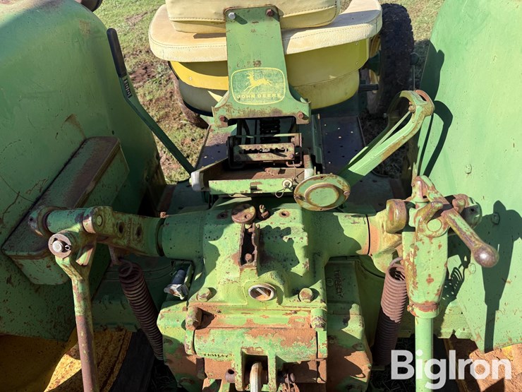 john-deere-2010-image-13