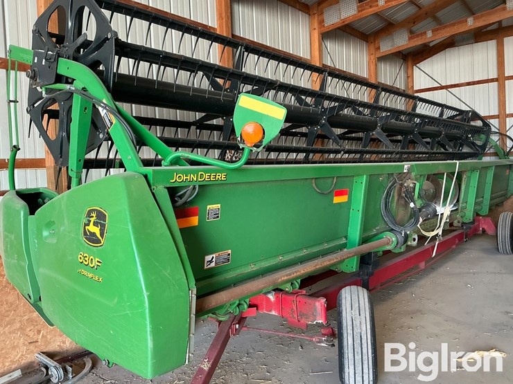 john-deere-630f-image-11