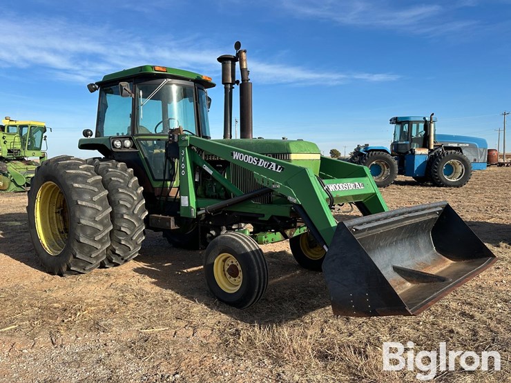 john-deere-4440-image-3