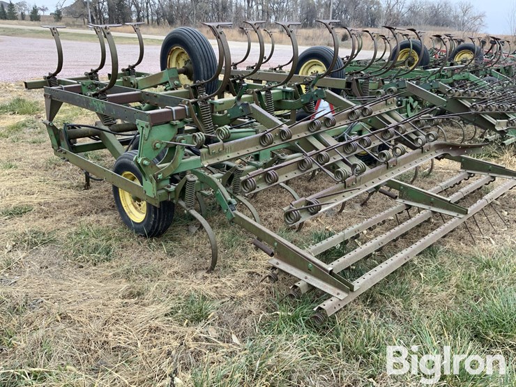 john-deere-18-image-7